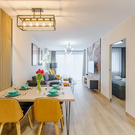 Apartment Perlowa Przystan Rent - Classic Gold & Silver Kolobrzeg